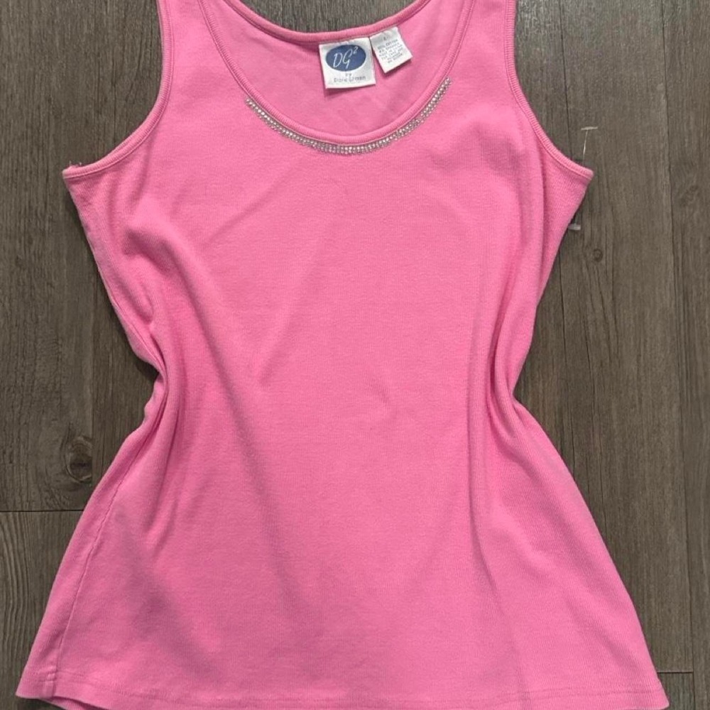 Vintage Y2K 2000s pink tank top with rhinestone detail size large